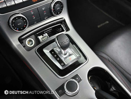 Mercedes-Benz SLC-Class — photo 09
