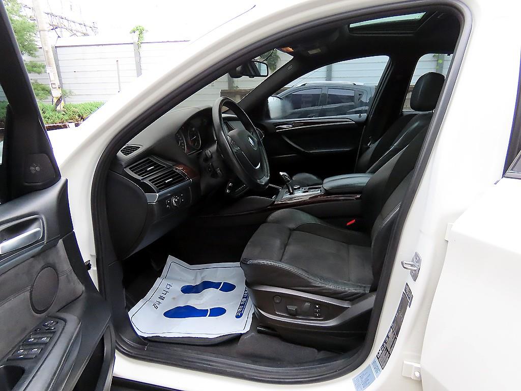 BMW X6 — photo 05