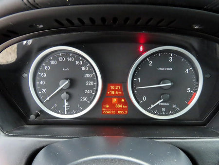 BMW X6 — photo 09