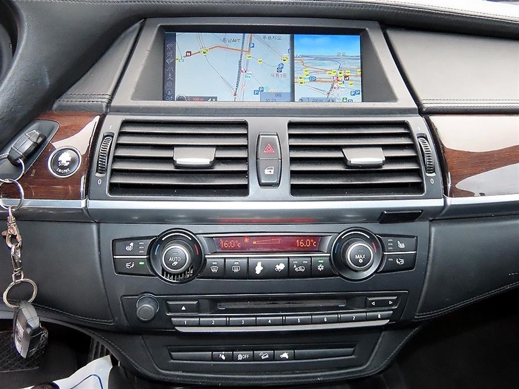 BMW X6 — photo 14