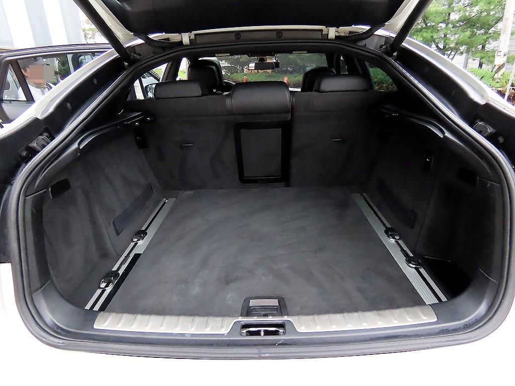 BMW X6 — photo 17