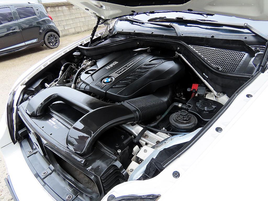 BMW X6 — photo 19