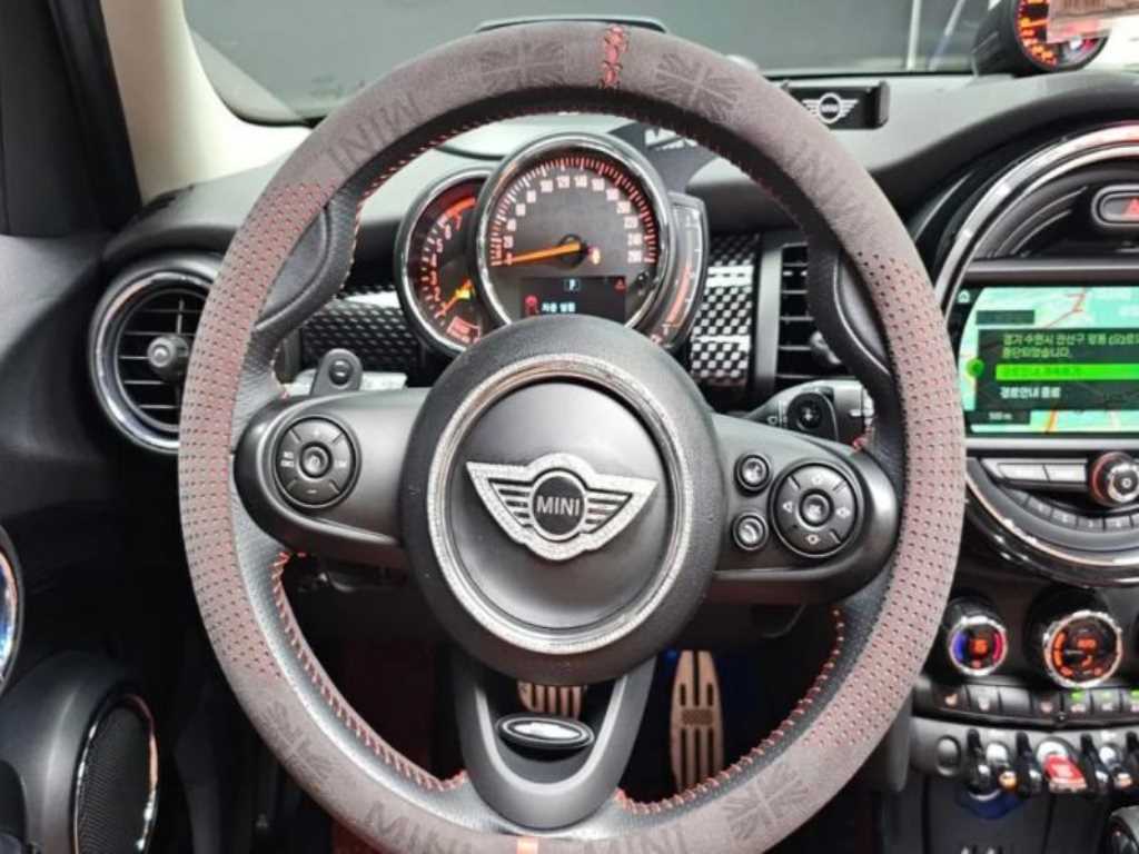 Mini Cooper — photo 18