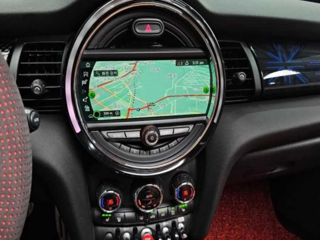 Mini Cooper — photo 19