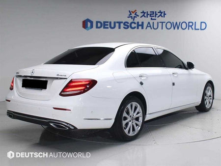 Mercedes-Benz E-Class — photo 02