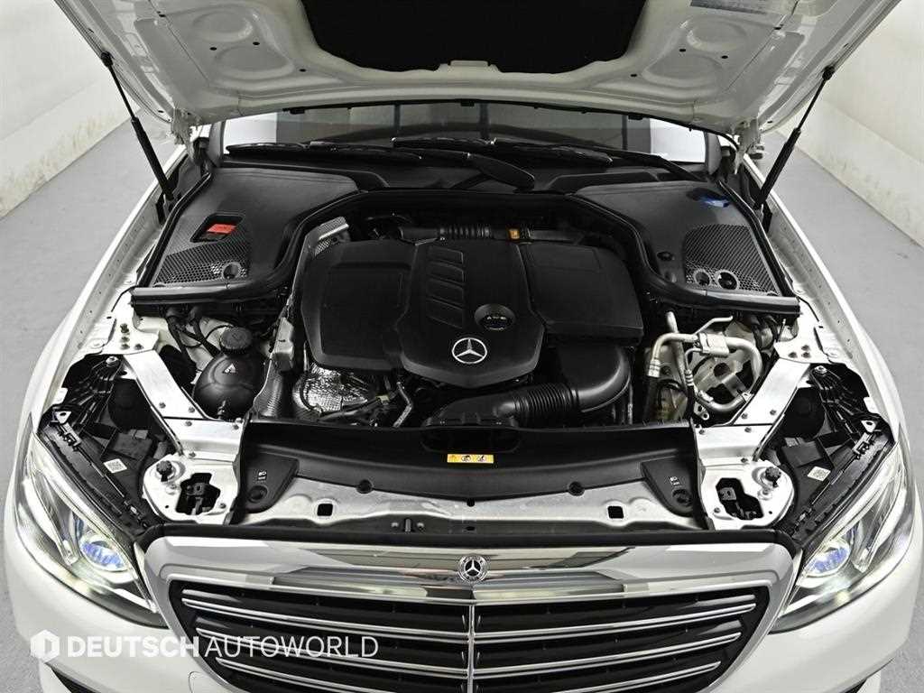 Mercedes-Benz E-Class — photo 06