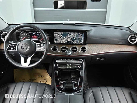 Mercedes-Benz E-Class — photo 07