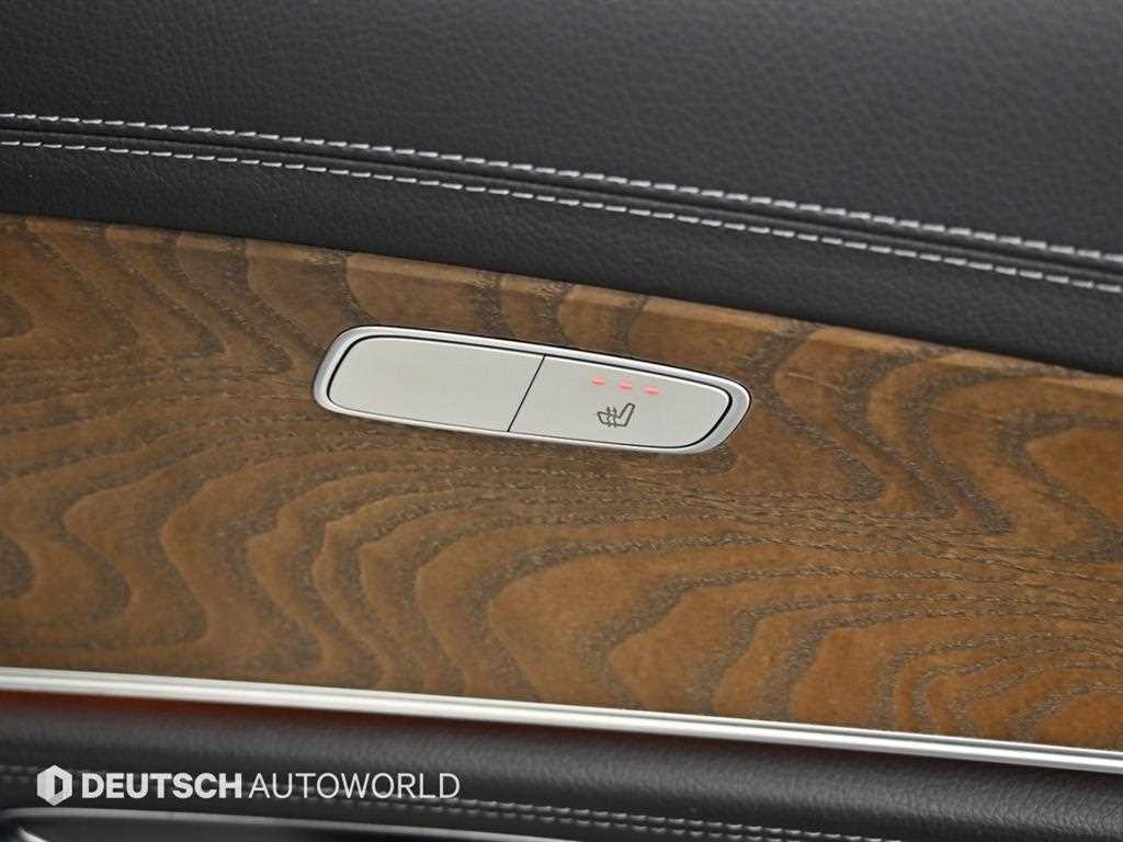 Mercedes-Benz E-Class — photo 16