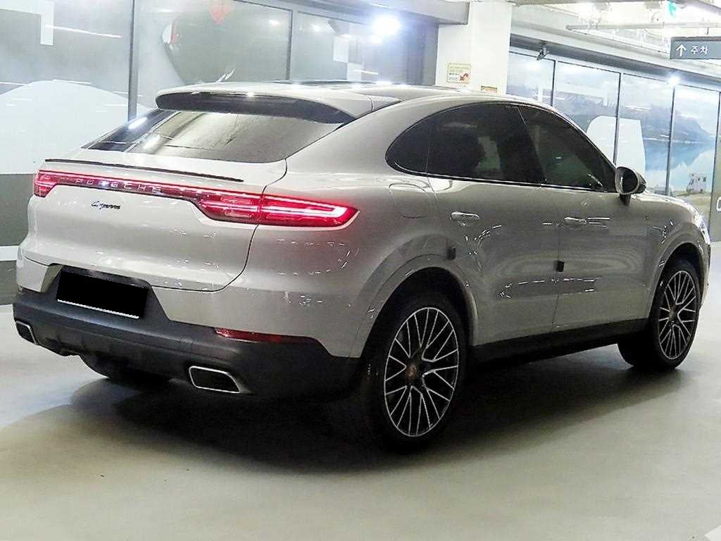 Porsche Cayenne — photo 04
