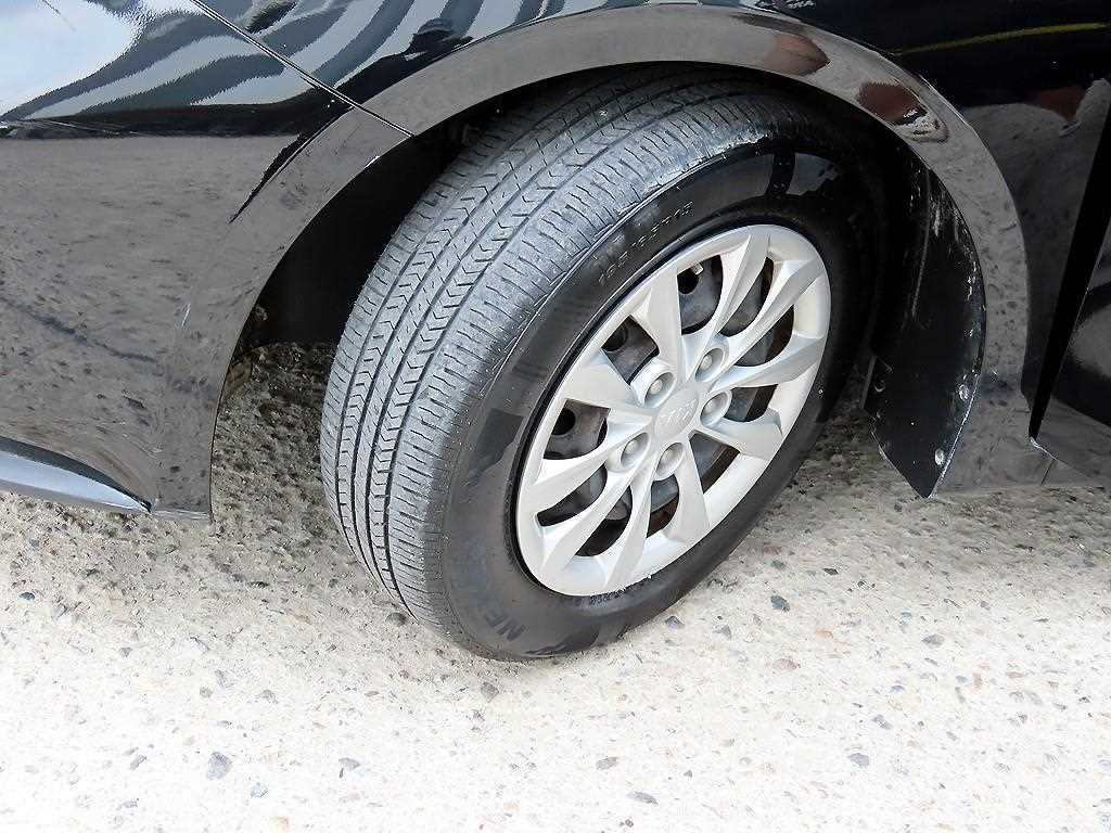 Kia K3 — photo 19