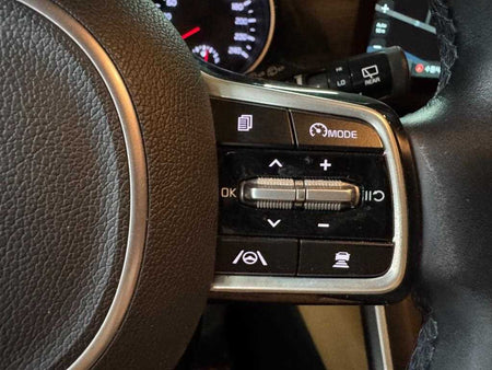 Kia Carnival — photo 11