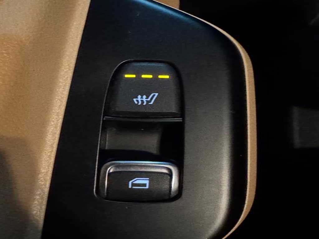Kia Carnival — photo 18