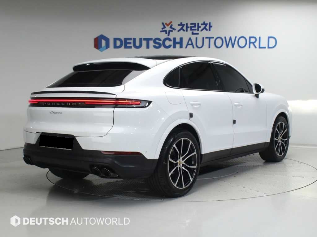 Porsche Cayenne — photo 02