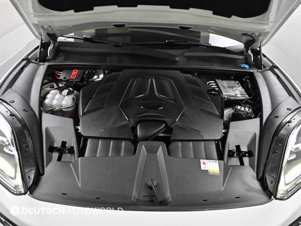Porsche Cayenne — photo 06