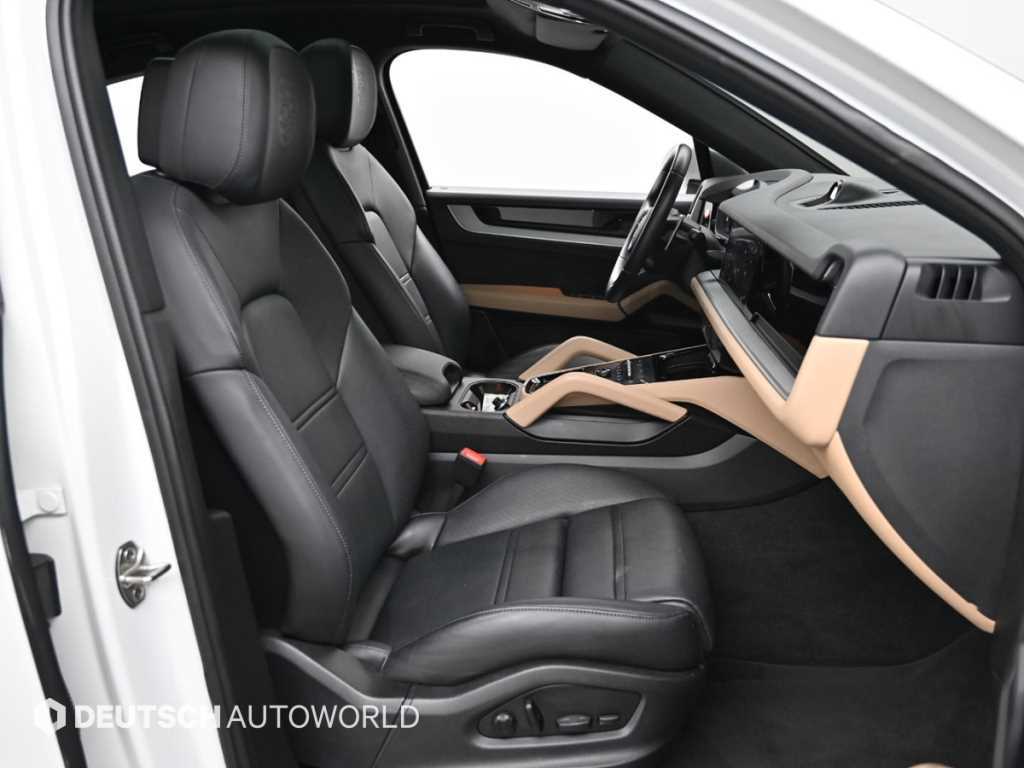 Porsche Cayenne — photo 10