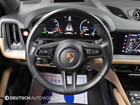 Porsche Cayenne — photo 13