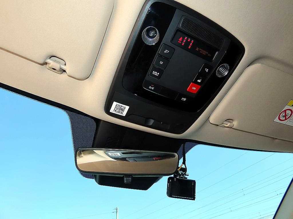 Kia Carnival — photo 16
