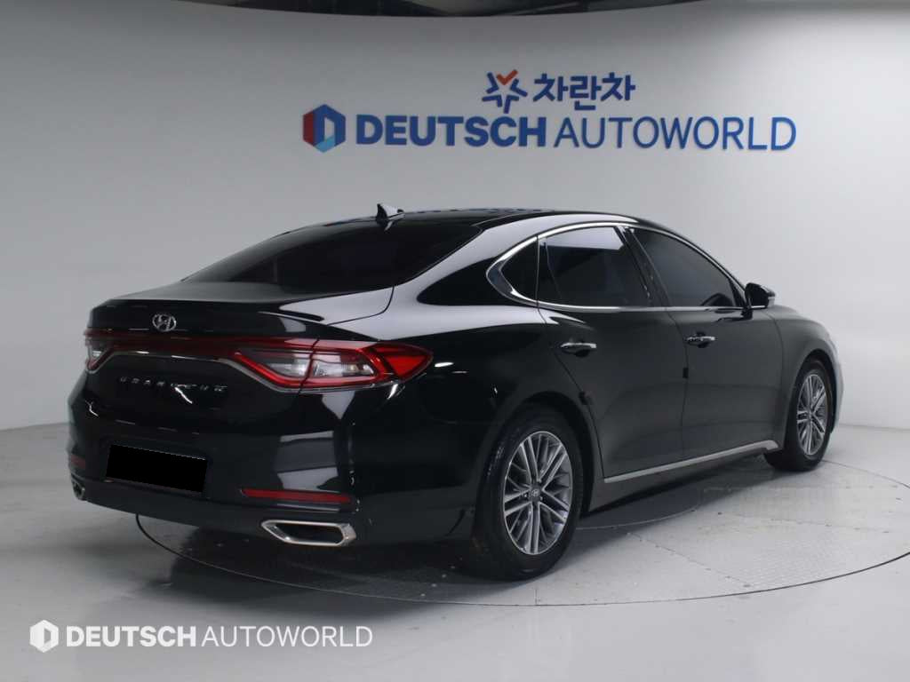 Hyundai Grandeur — photo 02