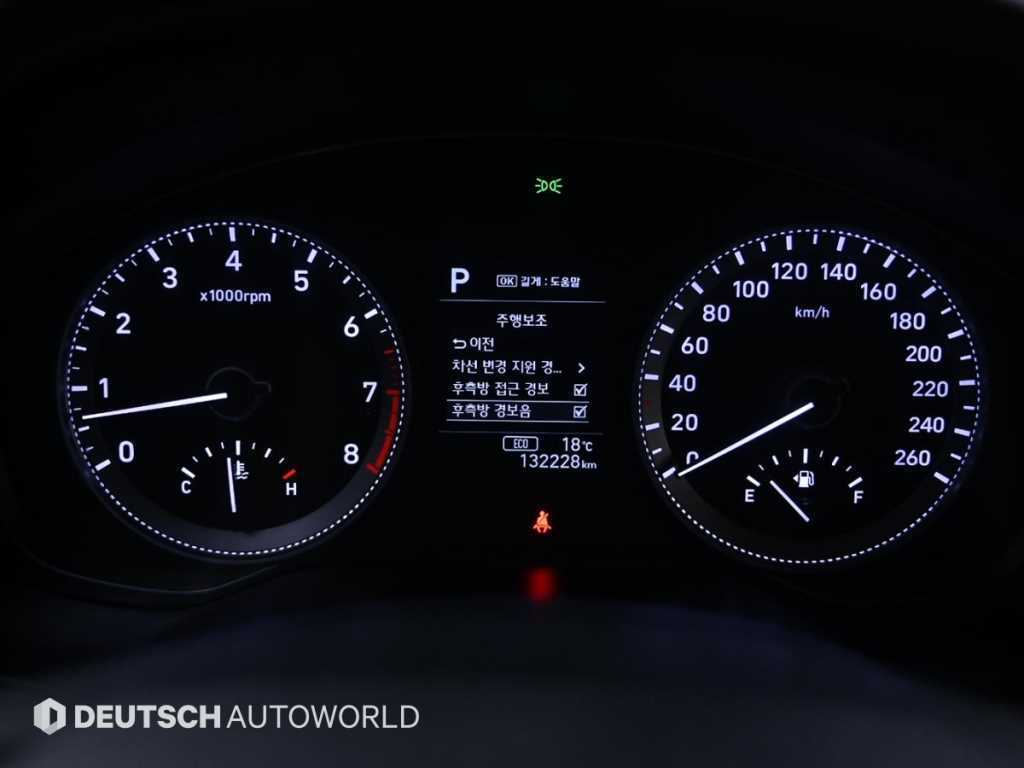 Hyundai Grandeur — photo 08