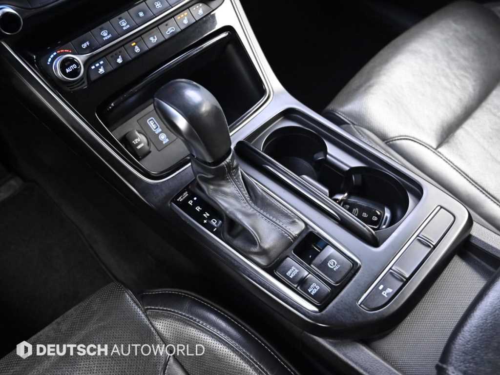 Hyundai Grandeur — photo 09