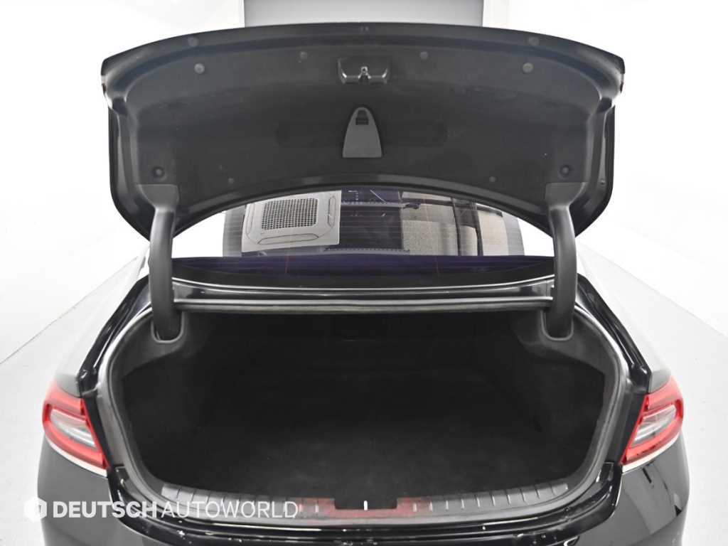 Hyundai Grandeur — photo 19