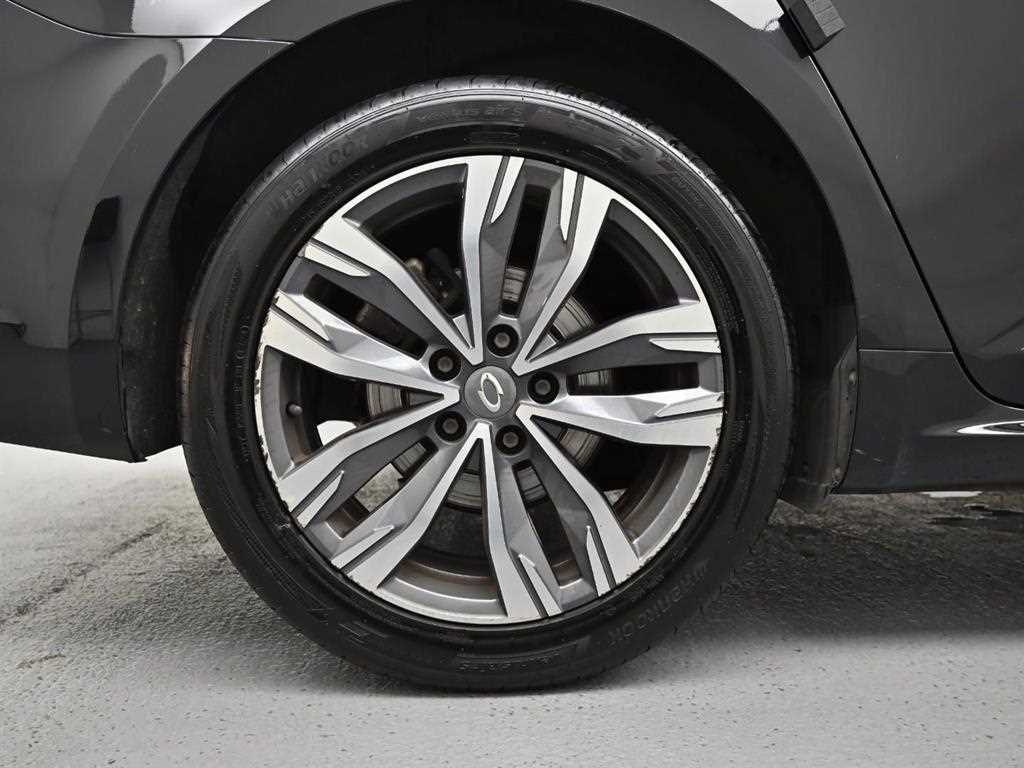 RENAULT SM6 — photo 05