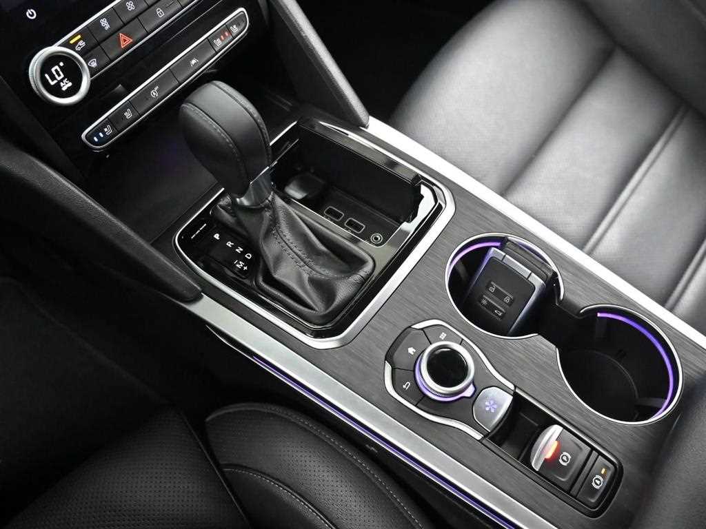 RENAULT SM6 — photo 09
