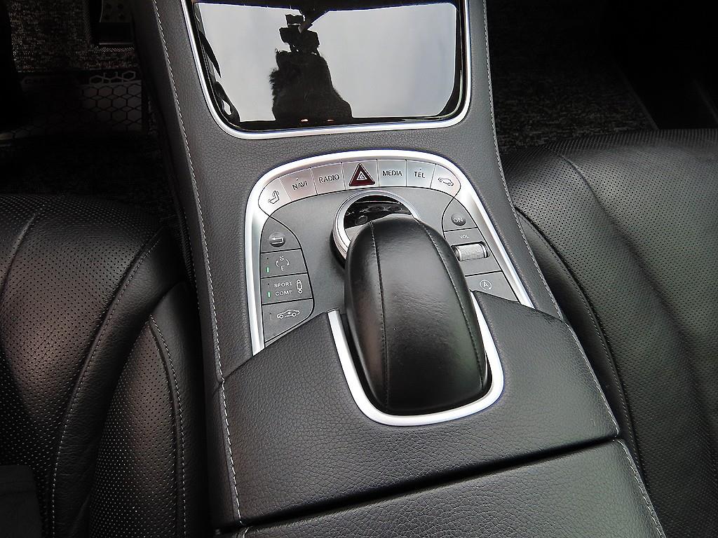 Mercedes-Benz S-Class — photo 13