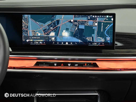 BMW 7-Series — photo 14