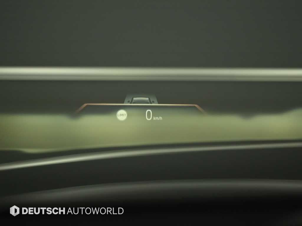 BMW 7-Series — photo 17