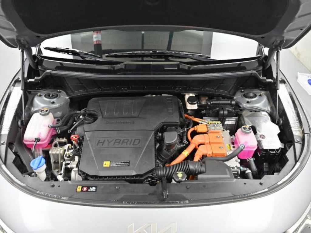 Kia Niro — photo 06