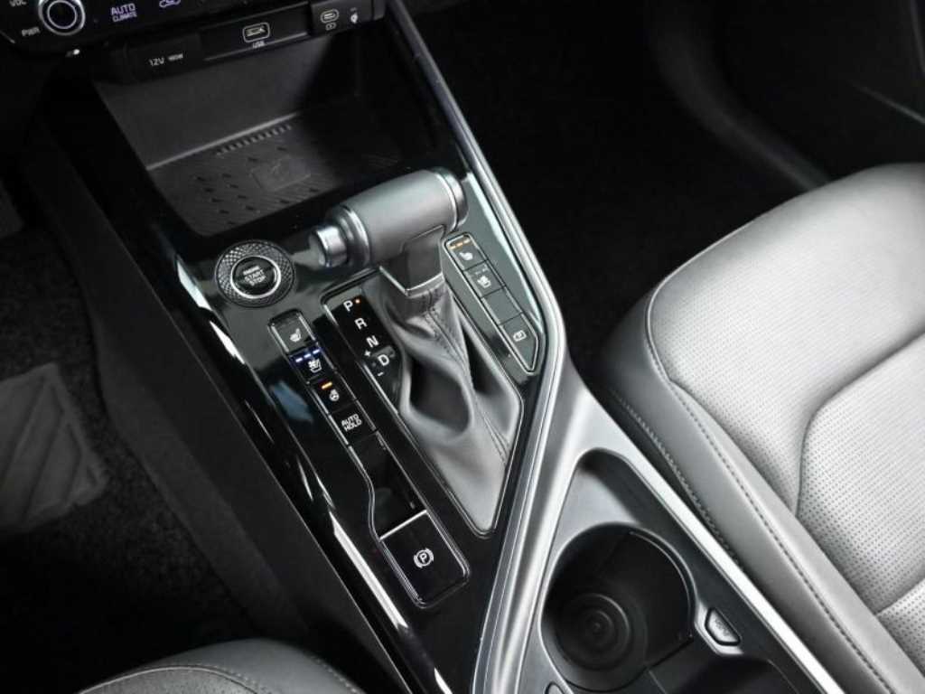 Kia Niro — photo 09