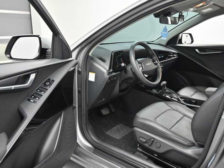Kia Niro — photo 11