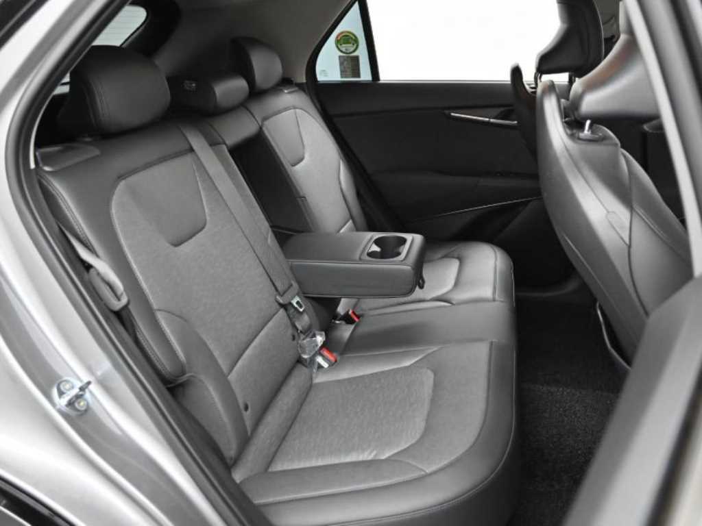 Kia Niro — photo 12