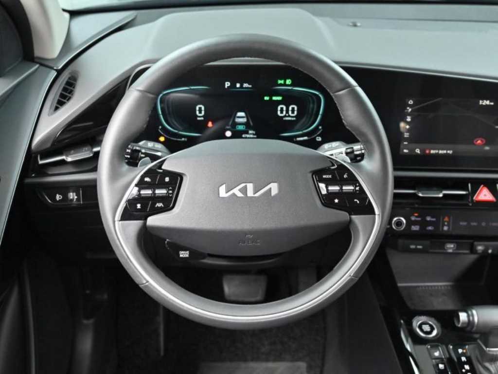 Kia Niro — photo 13