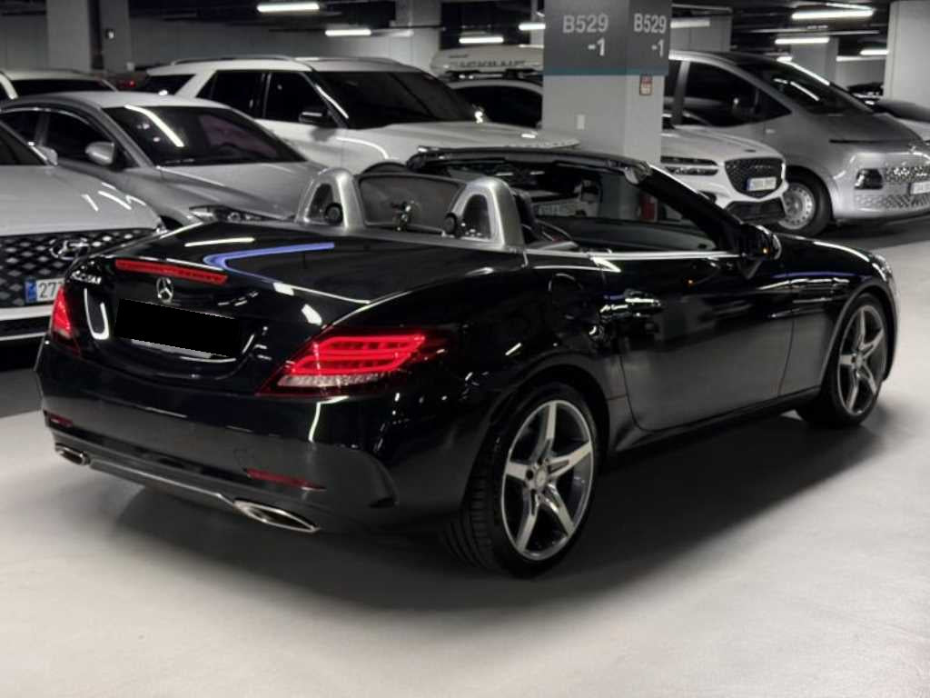 Mercedes-Benz SLC-Class — photo 05
