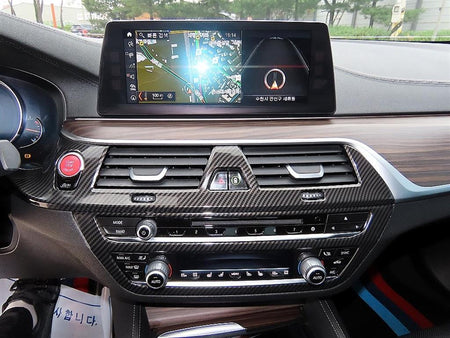 BMW 5-Series — photo 11