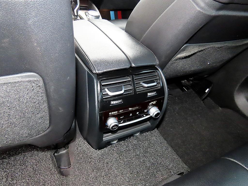 BMW 5-Series — photo 14