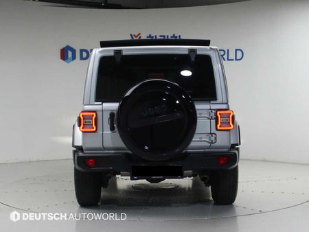 Jeep Wrangler — photo 04