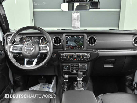 Jeep Wrangler — photo 07