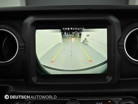 Jeep Wrangler — photo 15