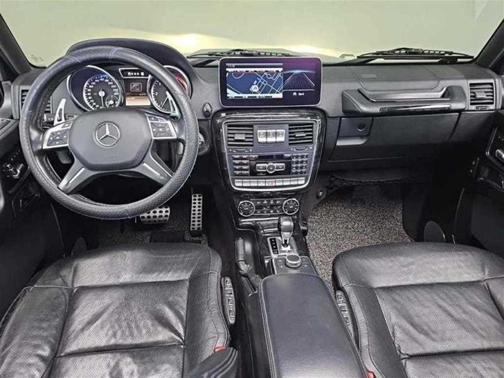 Mercedes-Benz G-Class — photo 07