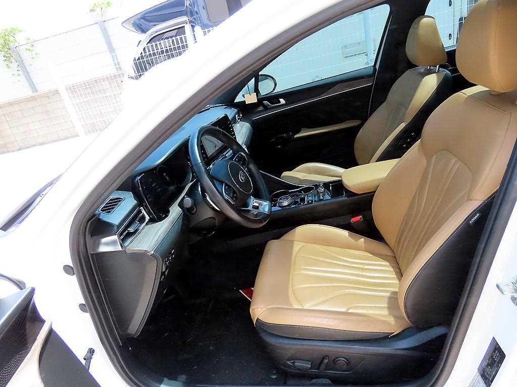 Kia K5 — photo 05