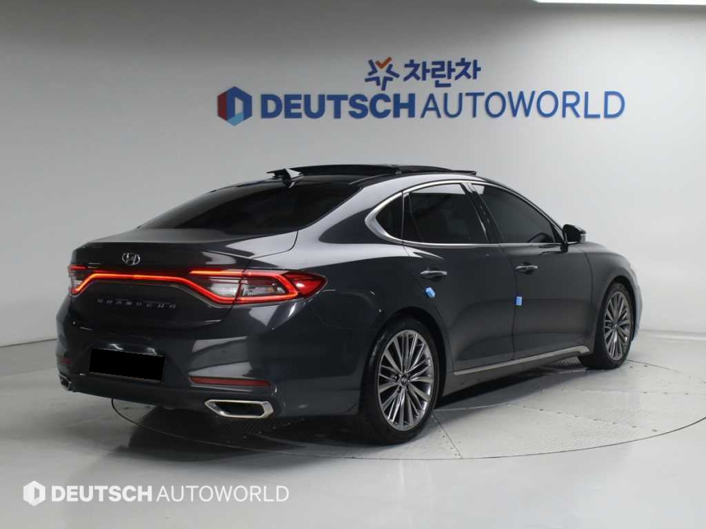 Hyundai Grandeur — photo 02