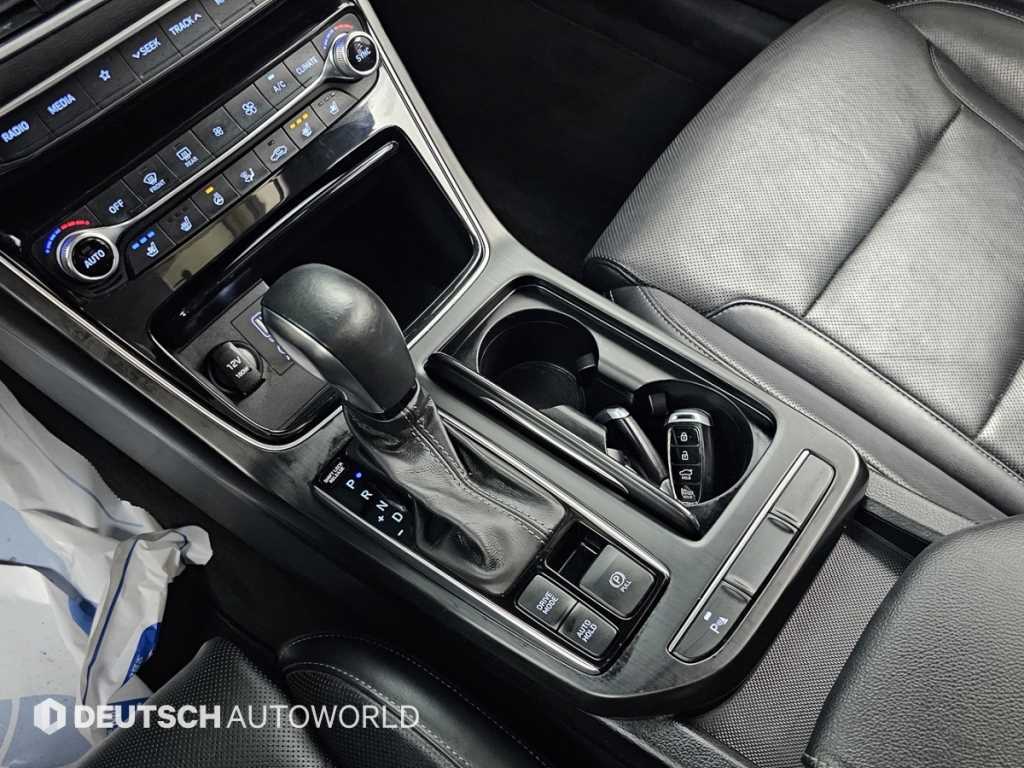 Hyundai Grandeur — photo 09