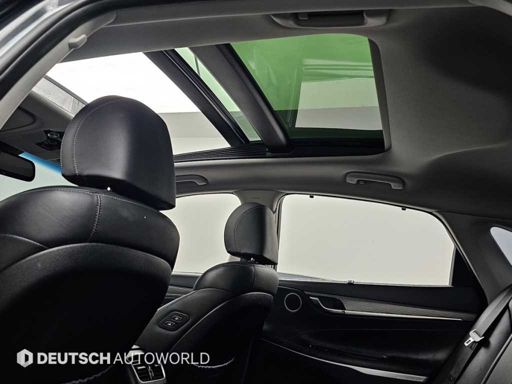 Hyundai Grandeur — photo 18