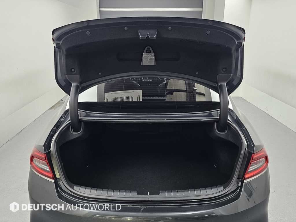 Hyundai Grandeur — photo 19