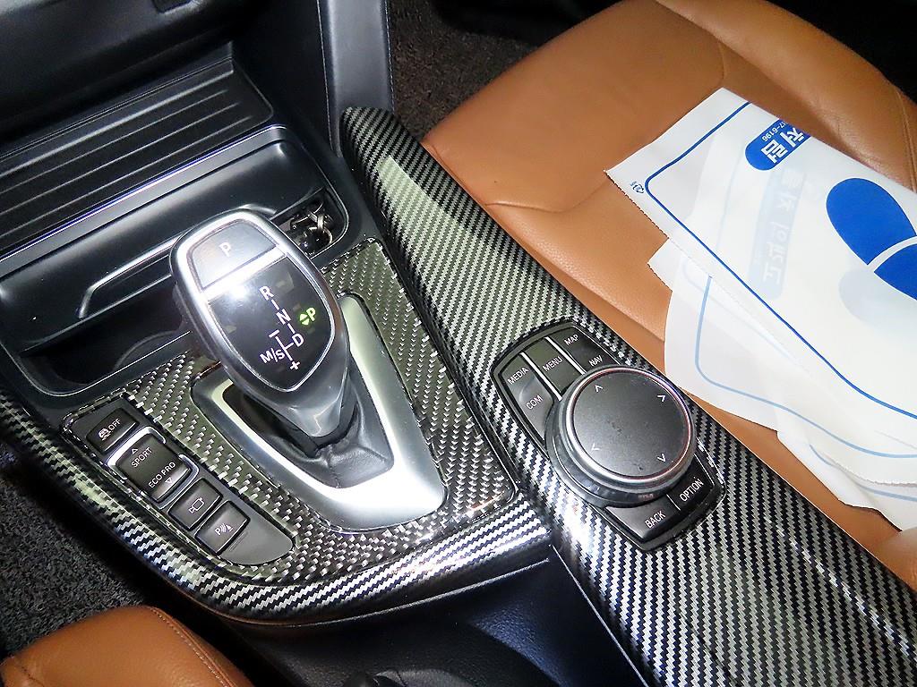 BMW 4-Series — photo 12