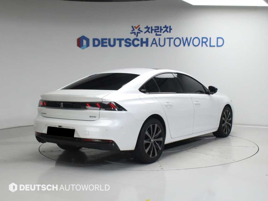 Peugeot 508 — photo 02