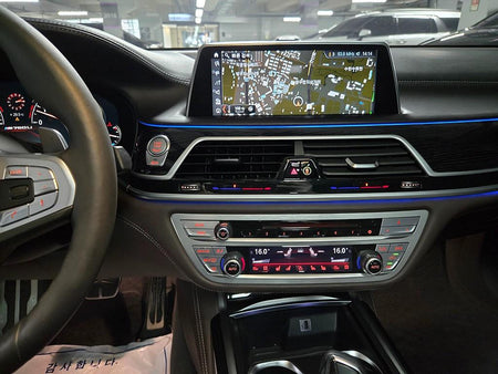 BMW 7-Series — photo 11